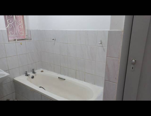 1.5 BEDROOM APARTMENT SOLD IN WINDERMERE